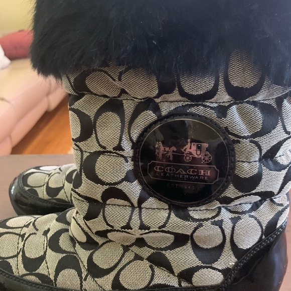 Boots - Picture 3 of 3